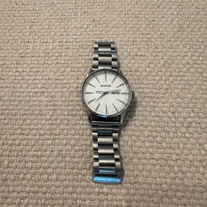 Nixon Sentry SS Watch - White